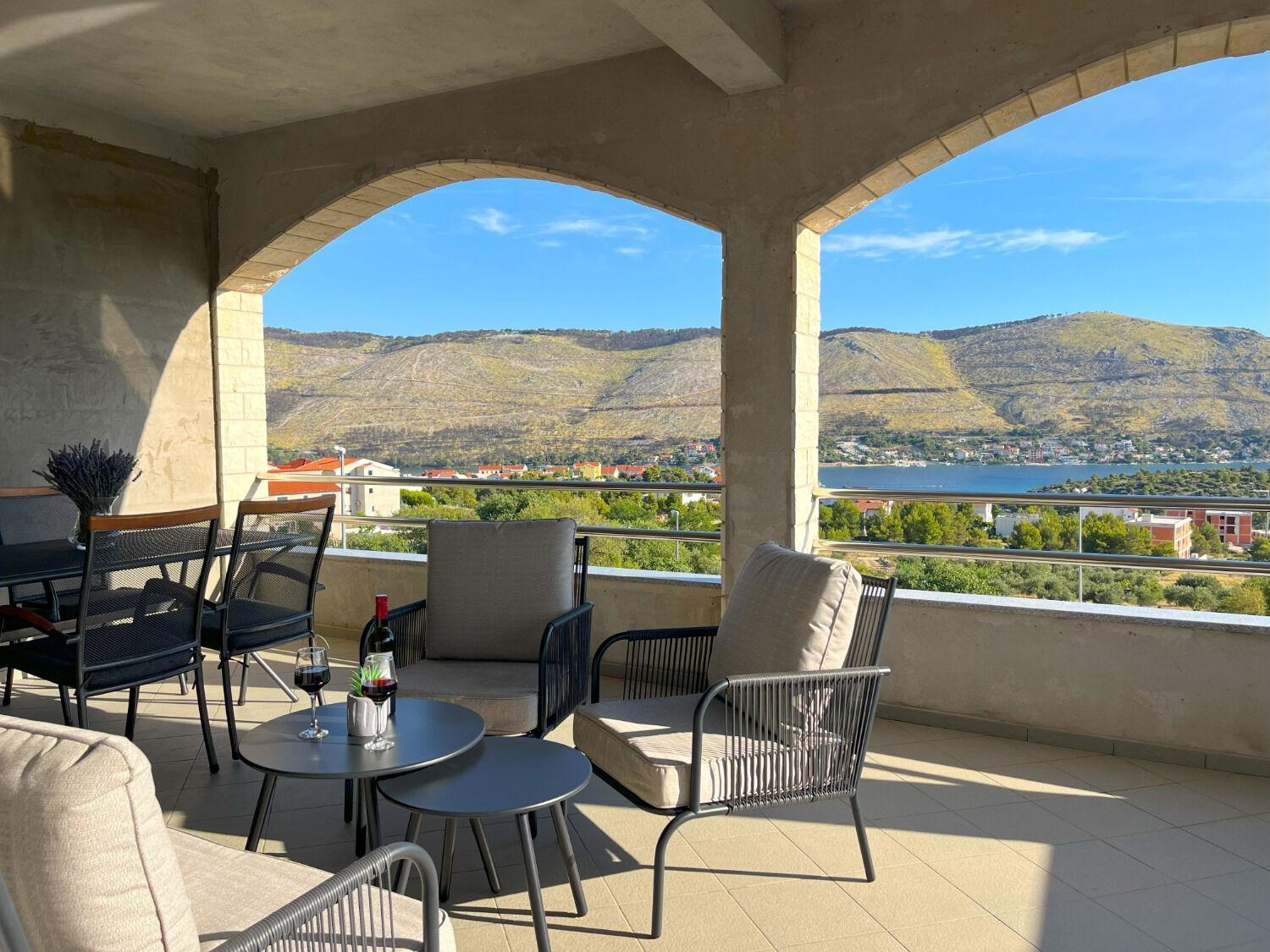 Apartments Josi - Parking And Barbecue Grebastica Exterior photo